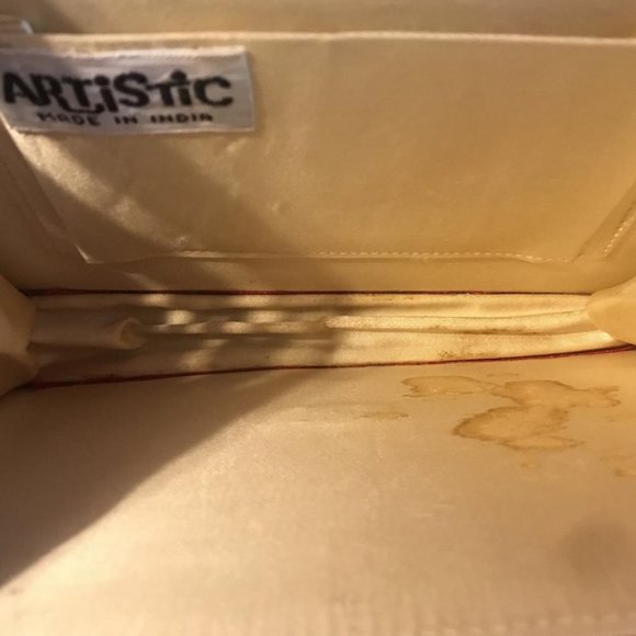 Red Dupioni Silk Vintage Evening Clutch, India - Picture 5 of 6